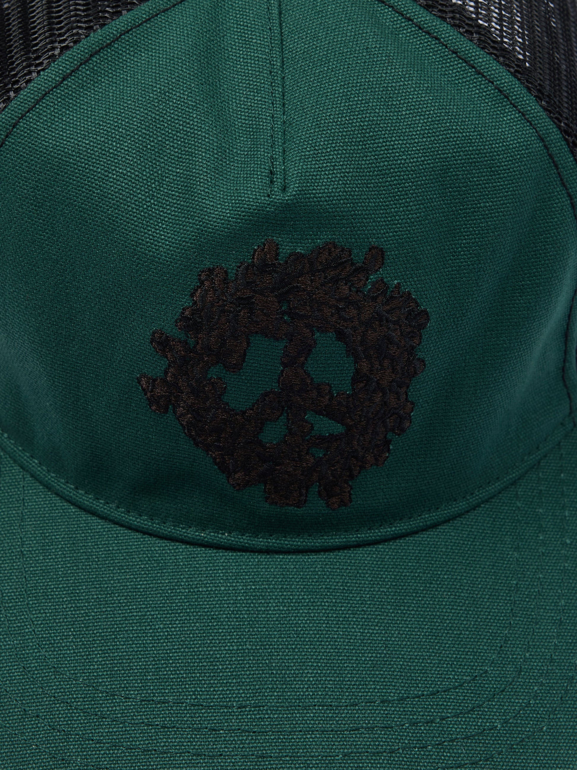 Peace Wreath Trucker Hat Green – view 3